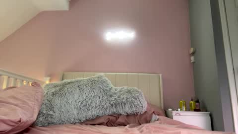 Snapshot of itsmelolax chatting on February 2025 03:21:01 PM Lola online show from February 2025 03:21:01 PM