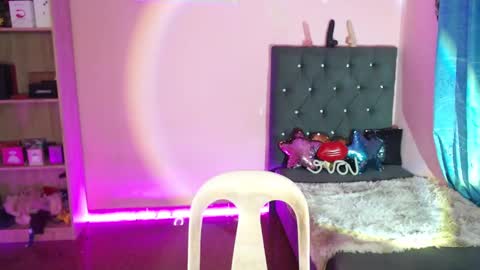 Siana online show from February 2025 09:16:01 AM