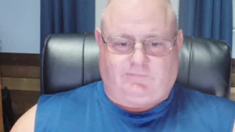 Snapshot of itstime2unwind chatting on August 2026 05:45:01 PM itstime2unwind online show from August 2026 05:45:01 PM