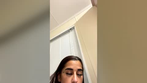 Snapshot of ittyej chatting on June 2026 10:09:01 AM ittyej online show from June 2026 10:09:01 AM