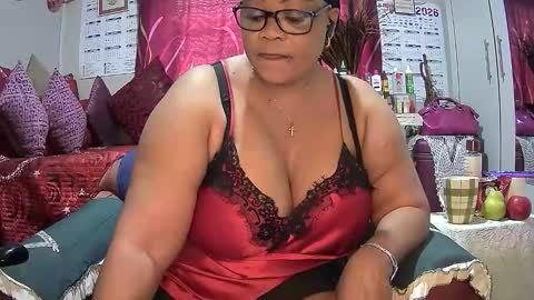 itumeleng74 online show from April 2026 06:18:01 AM