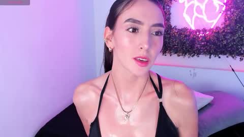 Snapshot of itzel_geneva chatting on February 2026 12:42:02 PM Itzel online show from February 2026 12:42:02 PM