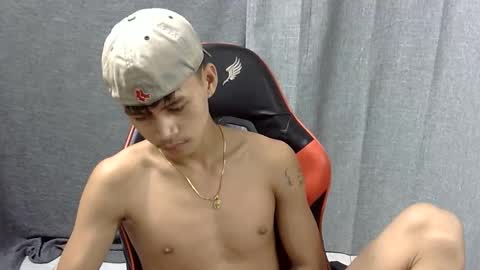 itzme_john online show from April 2026 10:46:02 PM