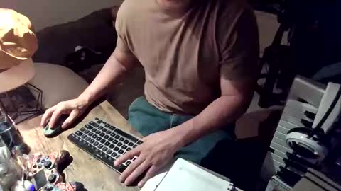 Snapshot of ivanharos1 chatting on May 2026 12:46:01 PM ivanharos1 online show from May 2026 12:46:01 PM