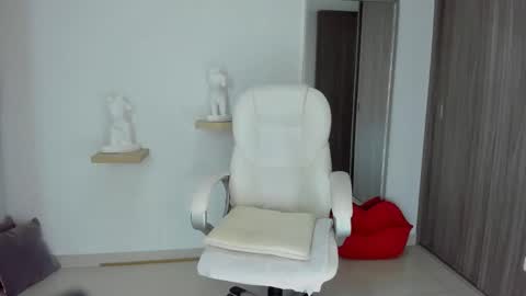 Ivanna online show from February 2025 11:43:01 PM