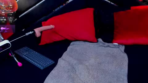 Ivis  online show from October 2025 01:18:02 PM