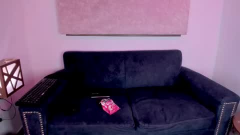 Ivonne  online show from February 2026 12:35:02 PM