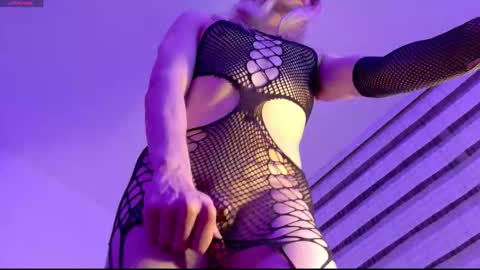 Ivonny online show from November 2025 04:34:02 AM