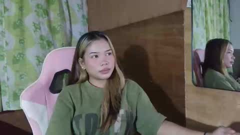 Snapshot of ivory_babe chatting on May 2026 08:50:02 PM ivory_babe online show from May 2026 08:50:02 PM