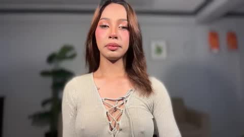 kirstenelsie online show from December 2025 01:11:01 AM