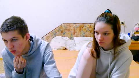 Ivy and Lester online show from February 2025 06:21:02 PM