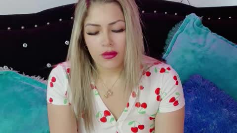 Diana Rojas  online show from December 2025 09:24:02 PM