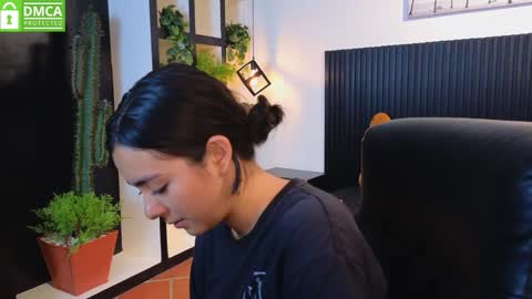  IVY online show from November 2025 05:07:02 AM