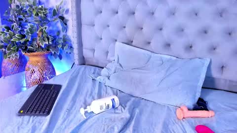 Snapshot of ivy_li chatting on March 2026 08:48:01 PM Daniela online show from March 2026 08:48:01 PM