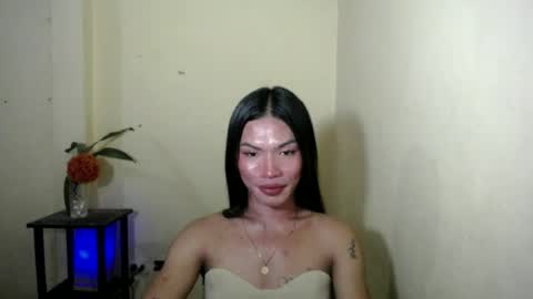 Snapshot of ivy_moorexoxo chatting on June 2026 06:59:01 AM Ivy online show from June 2026 06:59:01 AM