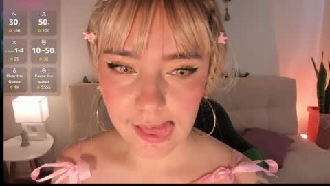 Pamela online show from April 2026 04:31:02 PM