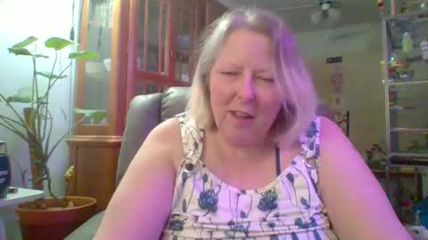 ivyjane3522 online show from April 2026 12:54:02 AM