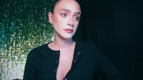 Miss Ivy online show from February 2025 06:53:01 PM