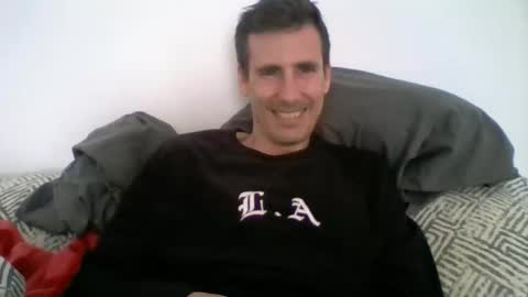 Casandro online show from November 2025 03:05:01 PM