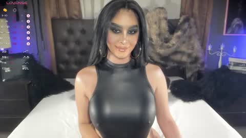 Snapshot of iyotara_ chatting on July 2026 01:56:01 AM Areeya online show from July 2026 01:56:01 AM