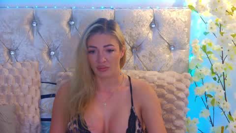 Izabella online show from June 2026 03:20:02 AM