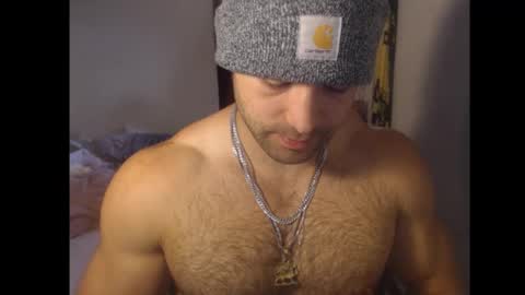 izak144 online show from February 2026 10:17:01 PM