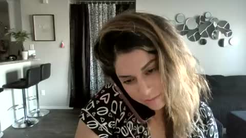 Snapshot of izcah_g chatting on August 2026 12:24:01 AM Izcah online show from August 2026 12:24:01 AM