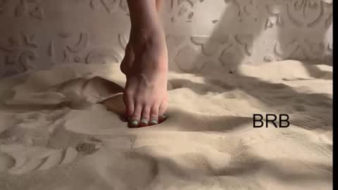 izi online show from February 2025 06:05:02 PM