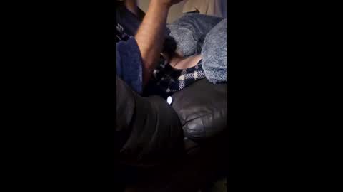 j1025402 online show from December 2025 12:43:01 PM