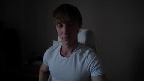 Snapshot of j_akira13 chatting on April 2026 09:37:02 AM Danny online show from April 2026 09:37:02 AM