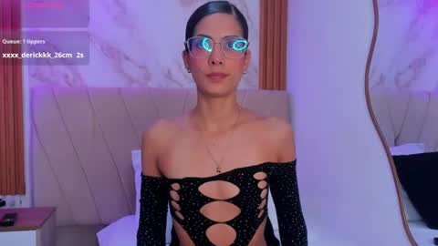 Snapshot of j_belle_ chatting on July 2026 09:06:02 PM j_belle_ online show from July 2026 09:06:02 PM