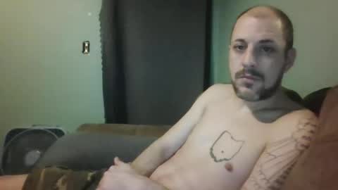 Snapshot of j_lion85 chatting on January 2026 10:21:02 AM j_lion85 online show from January 2026 10:21:02 AM