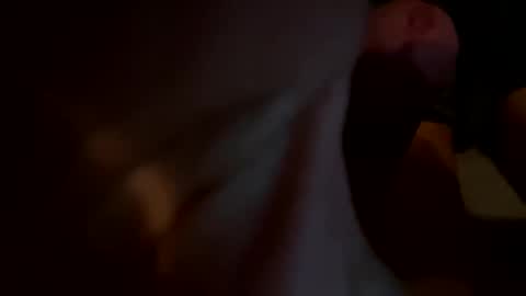 Snapshot of j_reyes24 chatting on December 2024 01:41:02 PM j_reyes24 online show from December 2024 01:41:02 PM