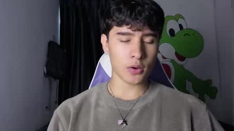 Snapshot of j_u_p_i_t_e_r chatting on February 2026 10:42:01 PM Noah online show from February 2026 10:42:01 PM