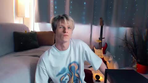 Snapshot of jack_frozt chatting on April 2026 01:58:02 PM brestonsweet online show from April 2026 01:58:02 PM