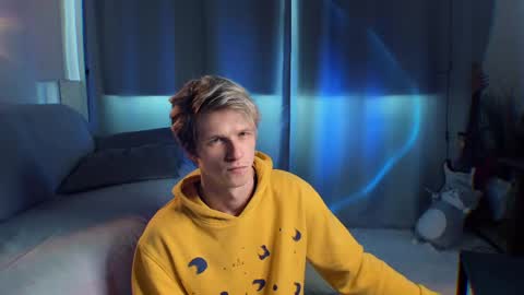 Snapshot of jack_frozt chatting on May 2026 09:15:02 AM brestonsweet online show from May 2026 09:15:02 AM