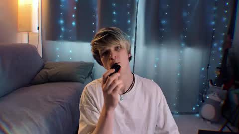Snapshot of jack_frozt chatting on May 2026 07:06:01 AM brestonsweet online show from May 2026 07:06:01 AM