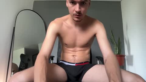 INDEPENDENT MODEL online show from October 2025 02:19:01 PM