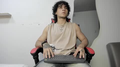 Snapshot of jackestaylor chatting on November 2025 05:07:01 AM Jackes Taylor online show from November 2025 05:07:01 AM