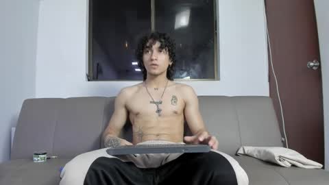 Jackes Taylor online show from April 2026 05:18:02 AM