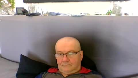 Adam online show from February 2025 09:37:01 AM