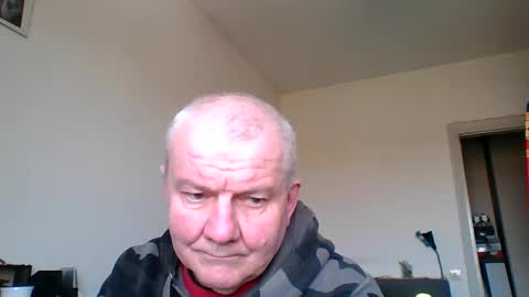 Adam online show from March 2025 12:09:01 PM