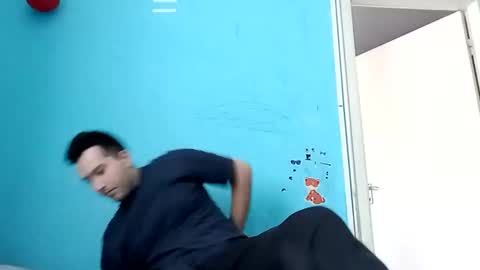 jackson222222222 online show from April 2026 07:22:01 AM