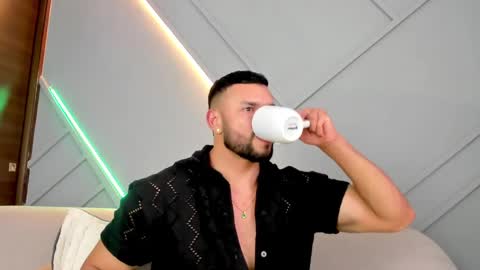 Jackson Wayne online show from February 2025 09:52:02 PM