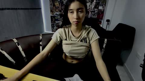 jackyrosee2323 online show from October 2025 11:14:01 PM