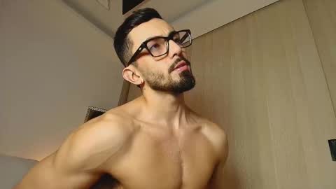 jacob__adams online show from October 2025 08:54:02 PM