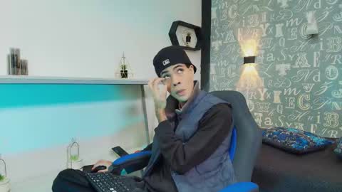 jacob_blackwell online show from January 2026 07:38:01 PM