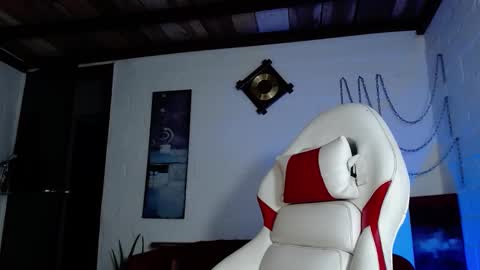 Michael Caicedo online show from March 2025 04:56:01 AM