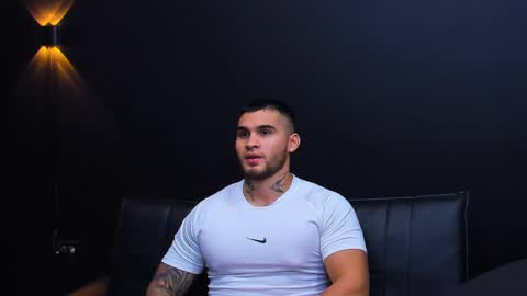 jacobsthorm online show from February 2025 03:10:02 AM