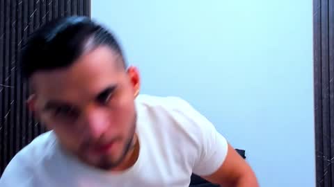 jacobsthorm online show from November 2025 03:21:02 AM